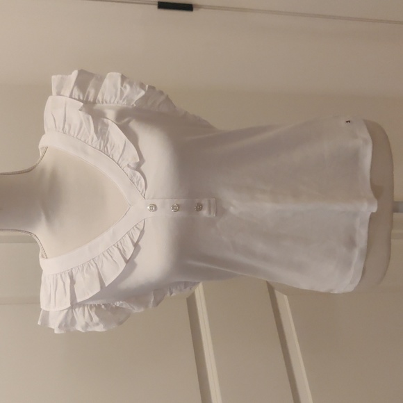 WOMEN'S COTTON SOLID-COLOR RUFFLED HENLEY TOP IN WHITE sz M - Picture 2 of 8